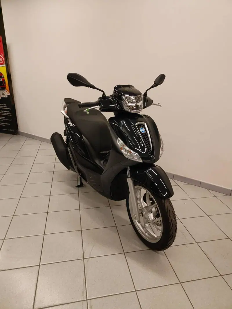 Piaggio Medley 125 (2025 - 26) (4)