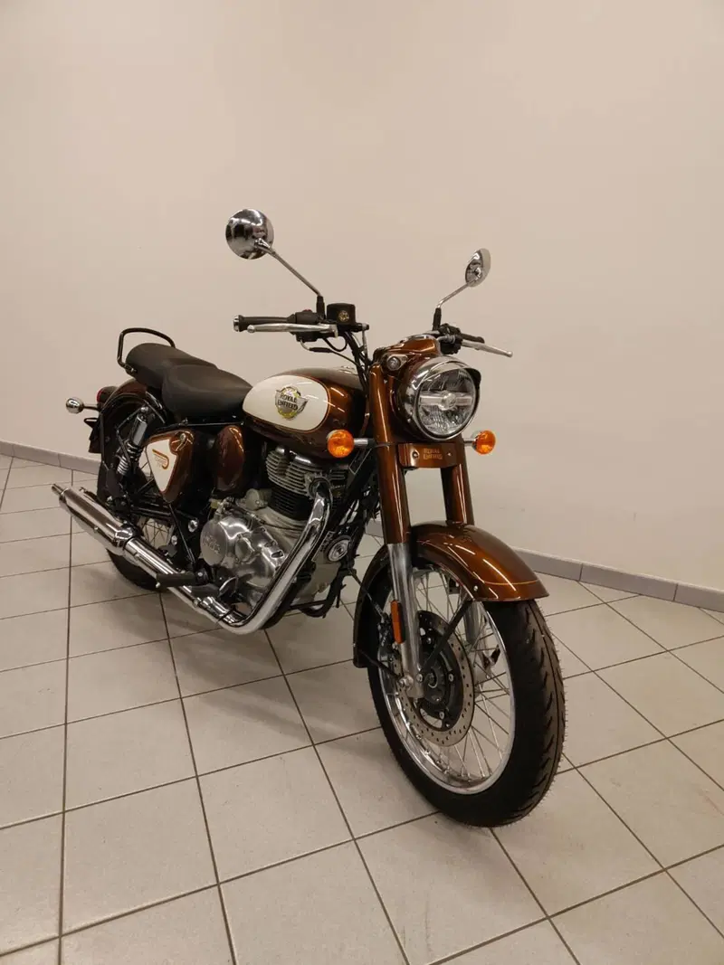 Royal Enfield Classic 350 (2021 - 26) (4)