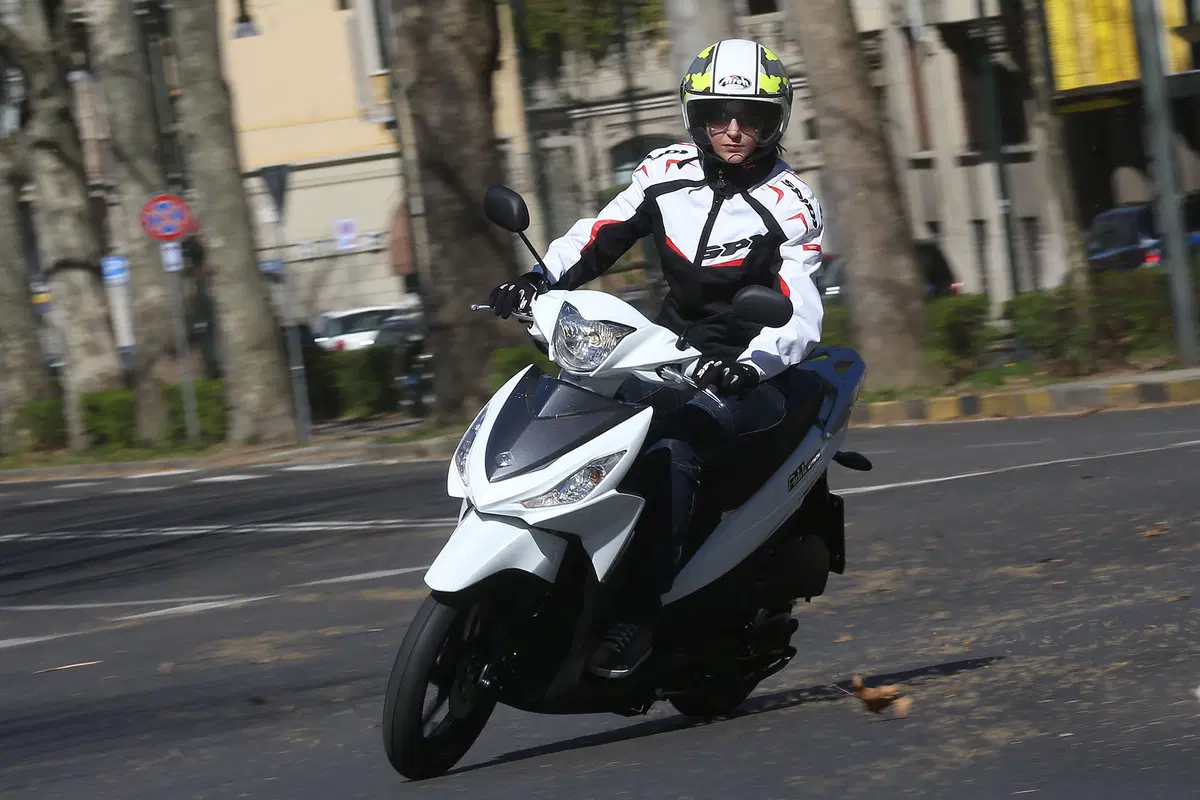 Suzuki Address 110 (6)
