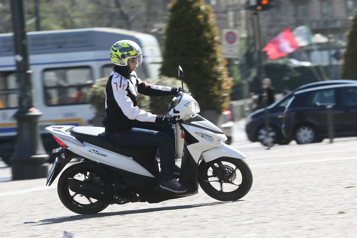 Suzuki Address 110 (9)