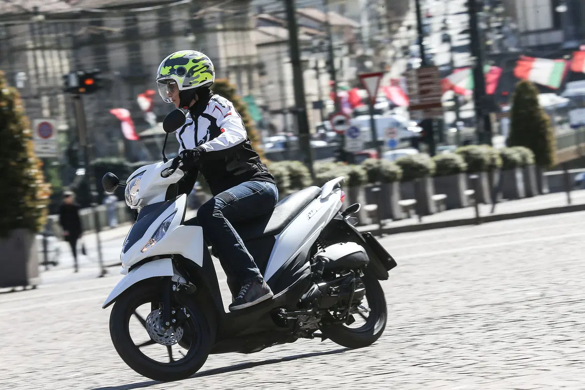 Suzuki Address 110 (12)