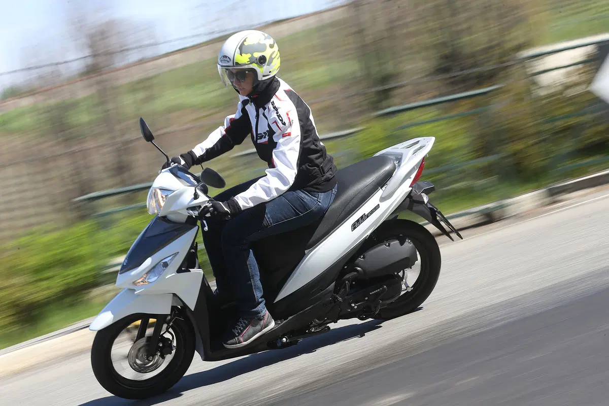 Suzuki Address 110 (13)