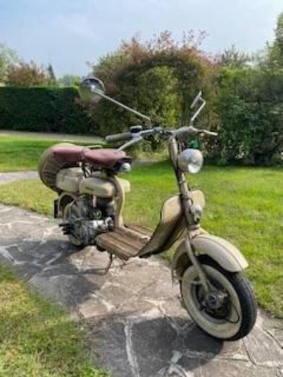 Innocenti lambretta 125 (4)