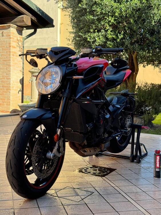 MV Agusta Brutale 800 Rosso (2021 - 23) (3)