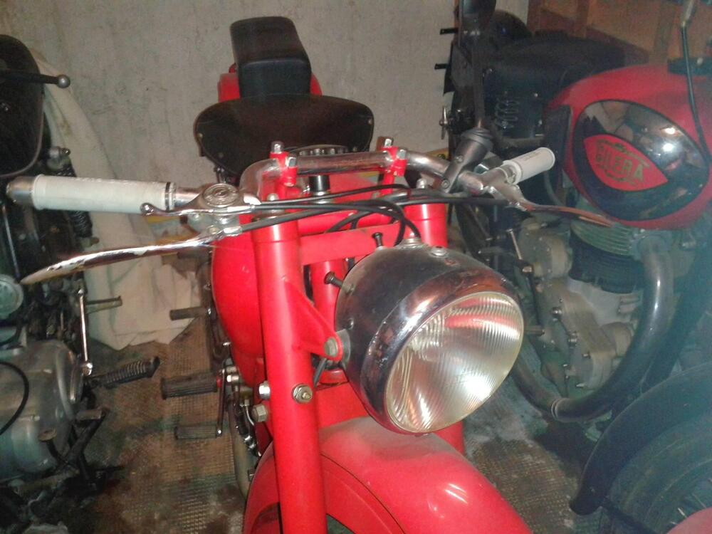 Moto Guzzi AIRONE 250 SPORT (5)