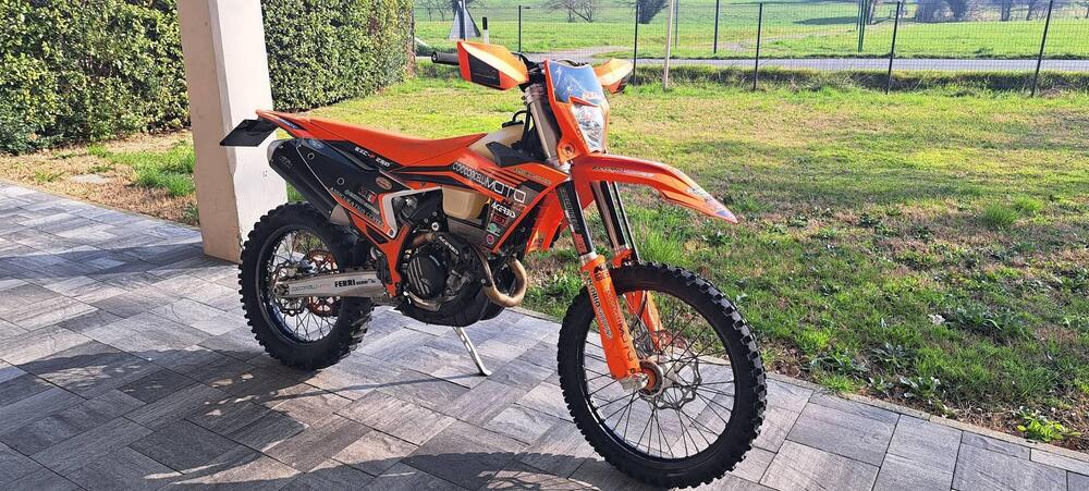 KTM 250 EXC-F (2024) (4)