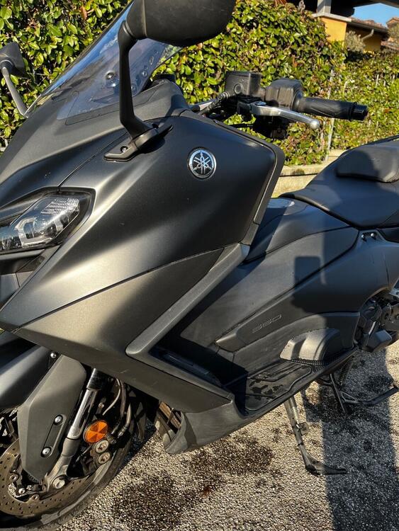 Yamaha T-Max 560 (2022 - 24) (2)