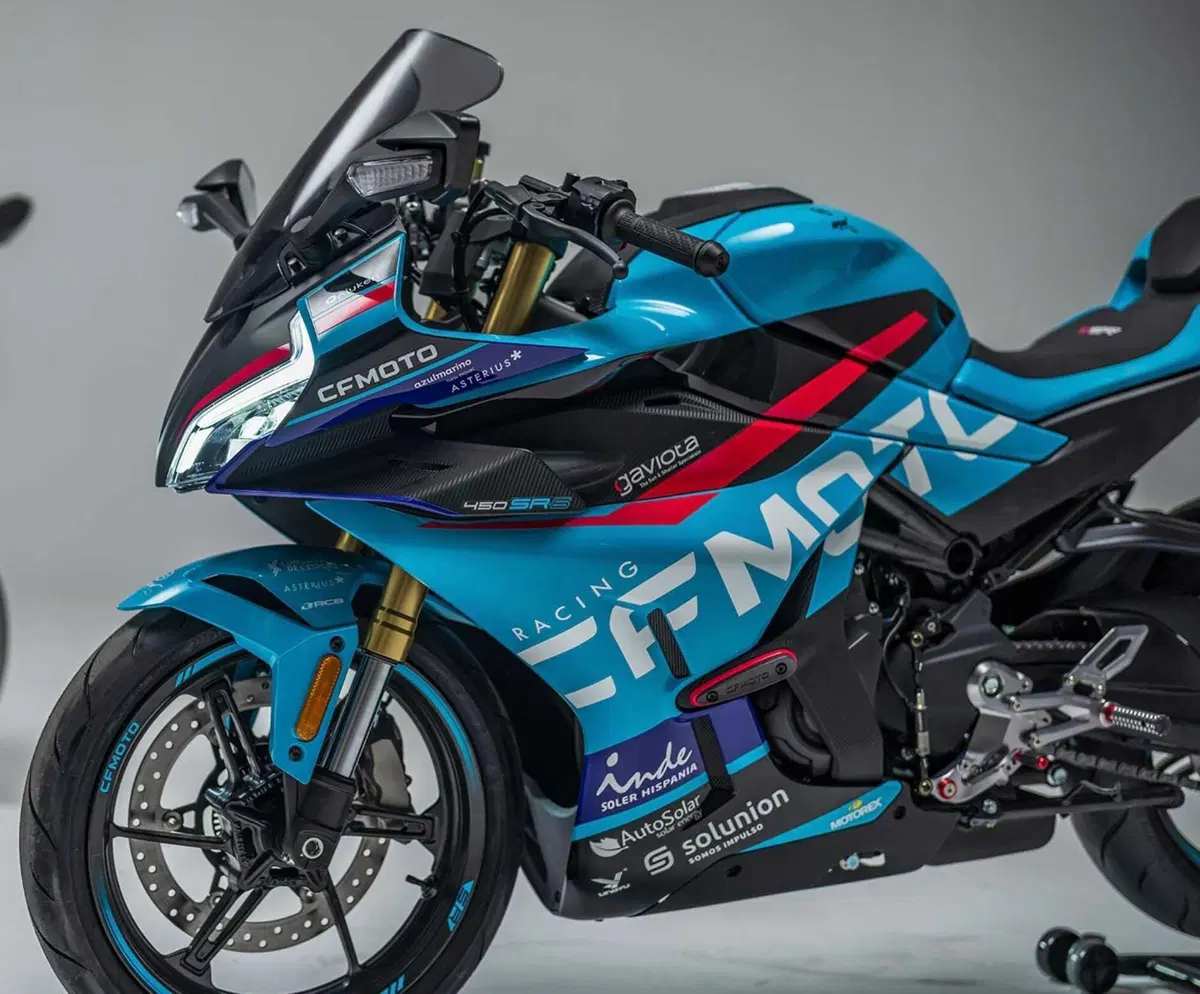 CF Moto 450 SR S ASPAR Limited Edition, 451 esemplari per la versione celebrativa (4)