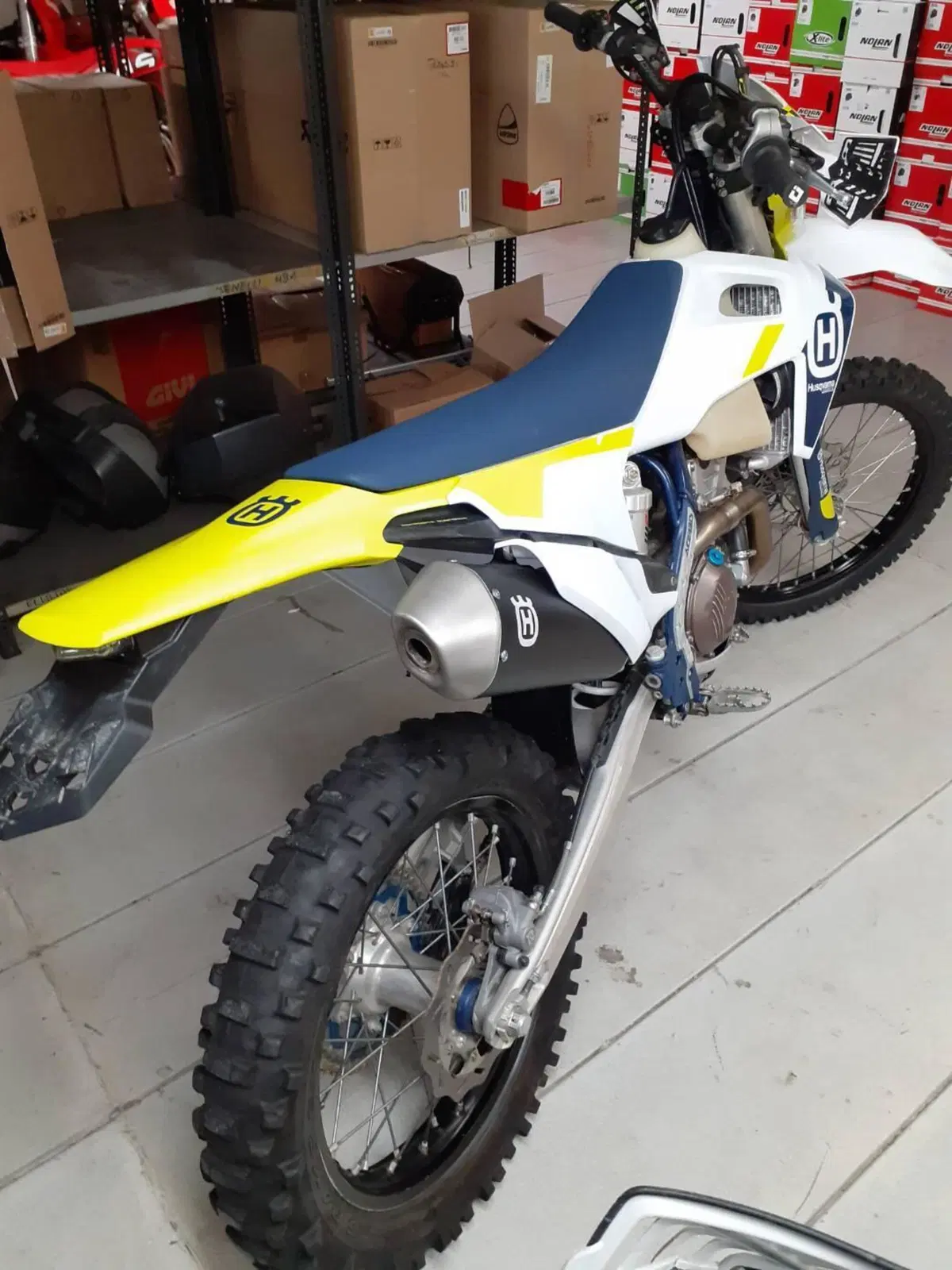 Husqvarna FE 250 (2023) (4)