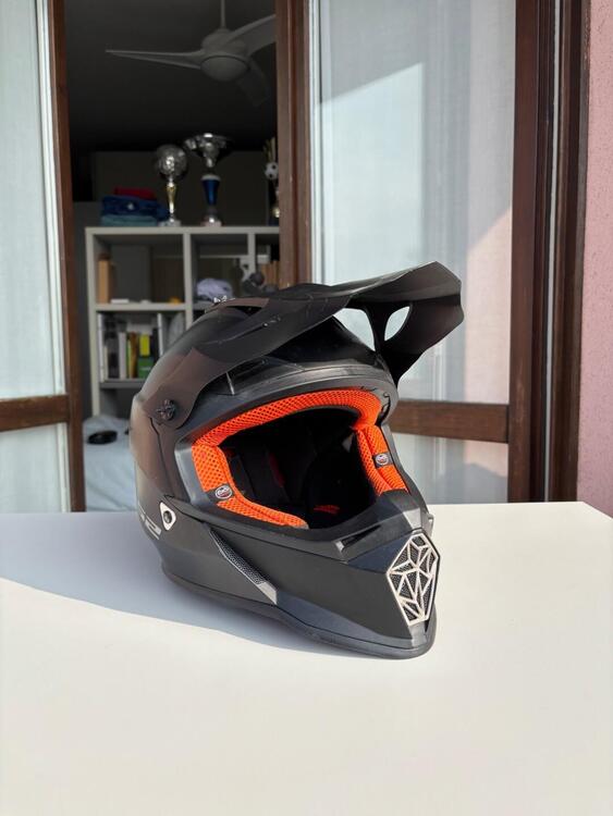 Casco moto Airoh