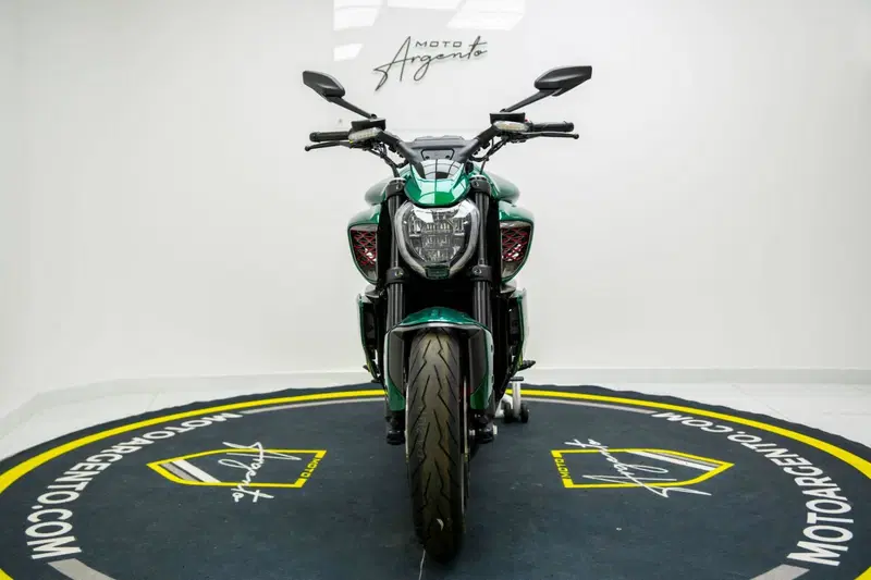 Ducati Diavel for Bentley (2024) (6)