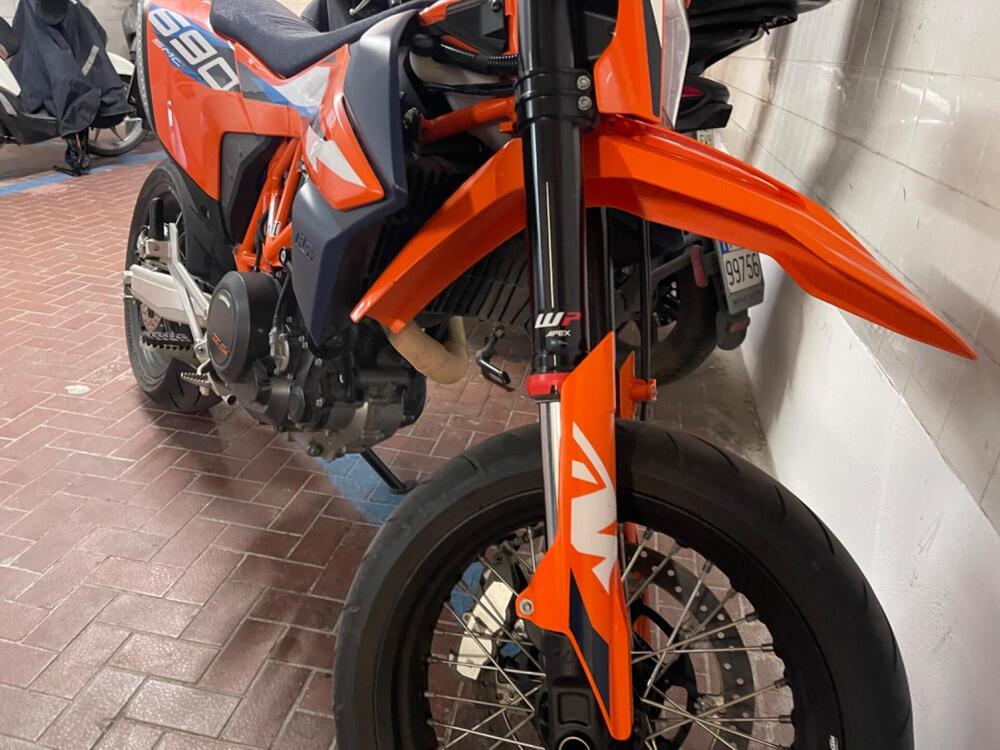 KTM 690 SMC R (2023 - 25)