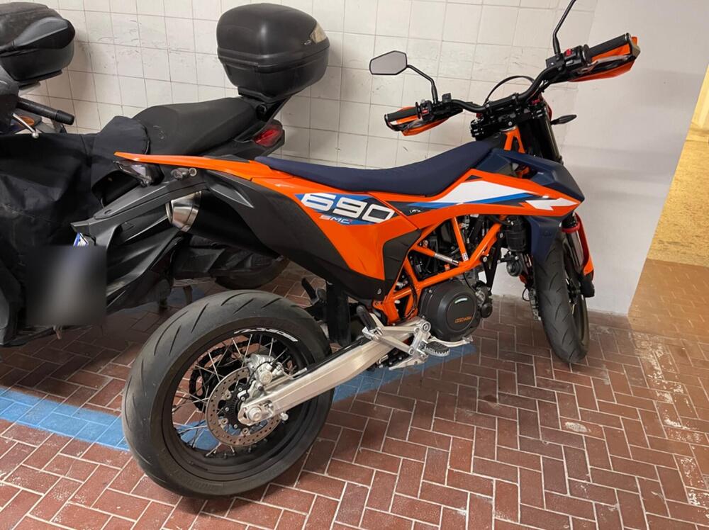 KTM 690 SMC R (2023 - 25) (3)