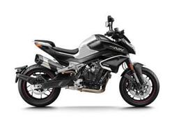 CFMOTO 800NK Advanced (2023 - 25) nuova