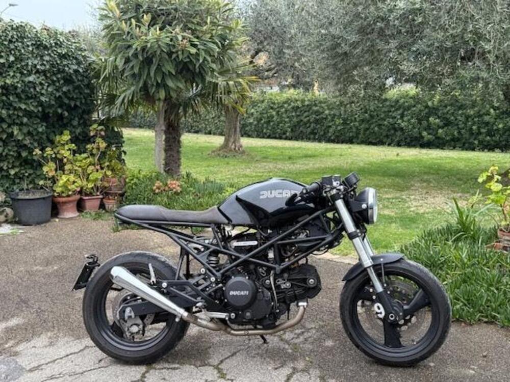 Ducati Monster 600 Dark (1998 - 01) (2)