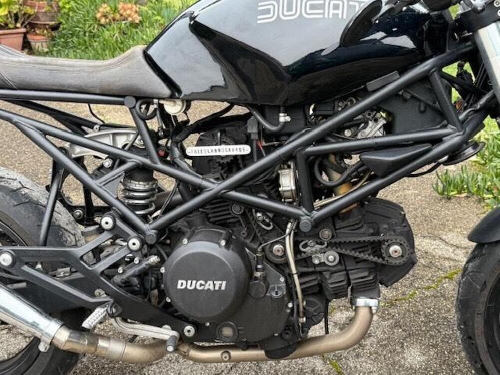 Ducati Monster 600 Dark (1998 - 01) (5)