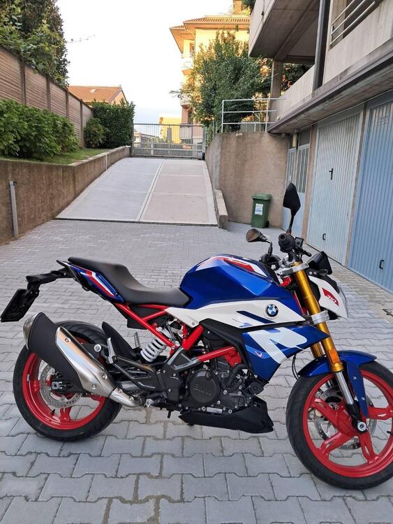 Bmw G 310 R (2021 - 25) (2)