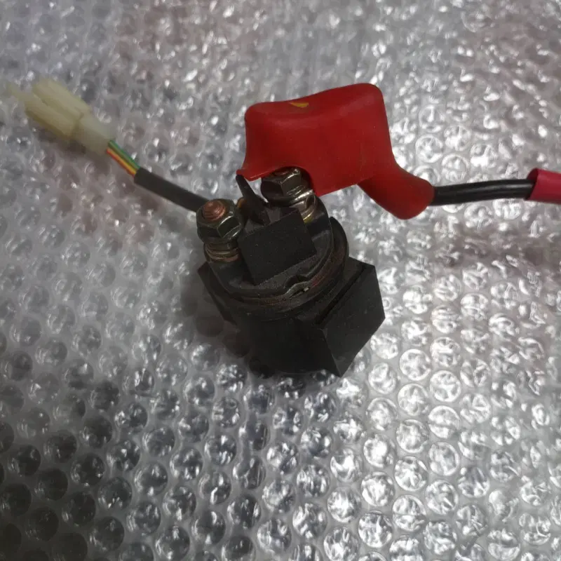 Relè accensione solenoide Kymco Downtown