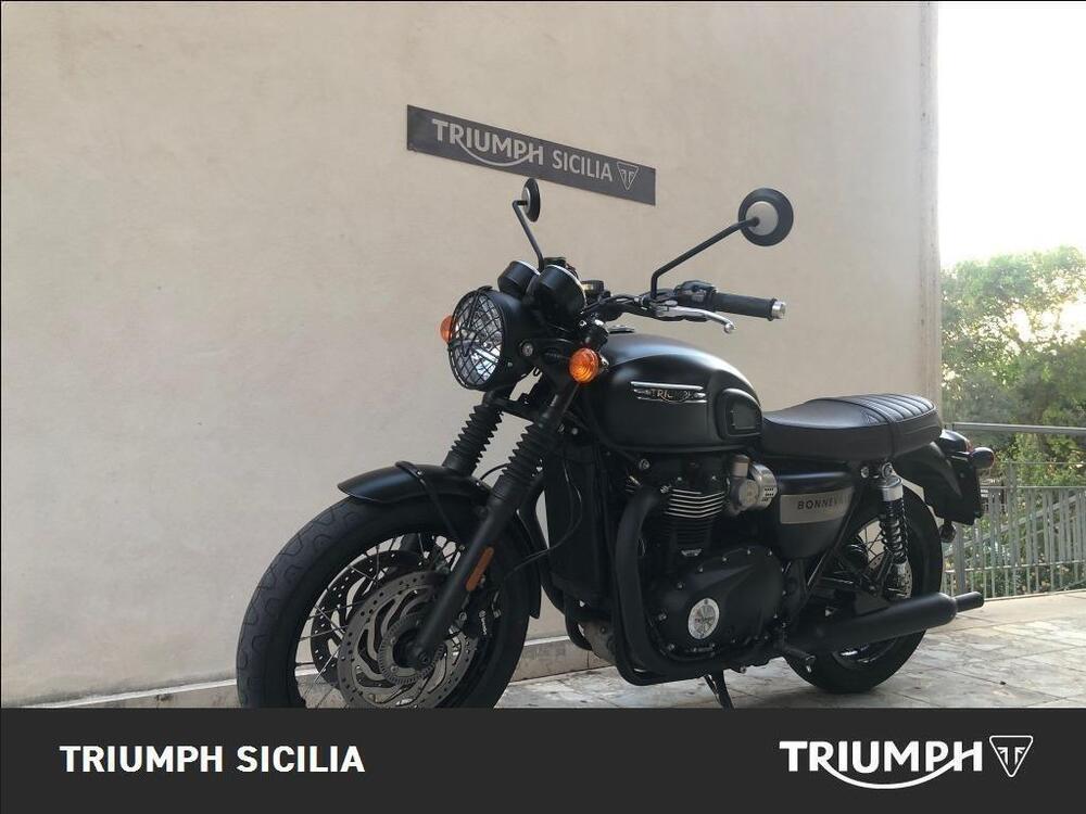 Triumph Bonneville T120 Gold Line Edition (2022 - 23) (5)