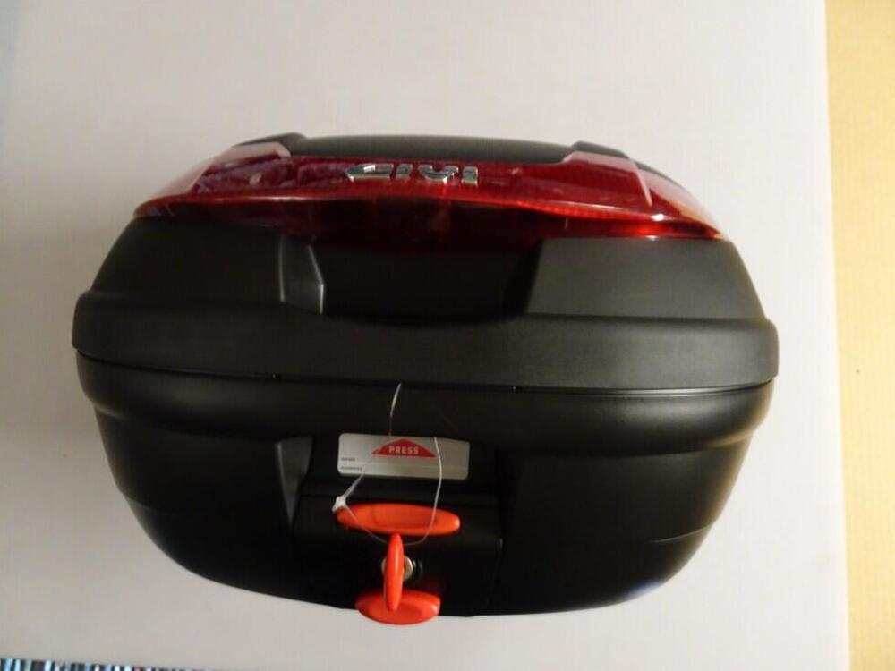 bauletto Givi (5)