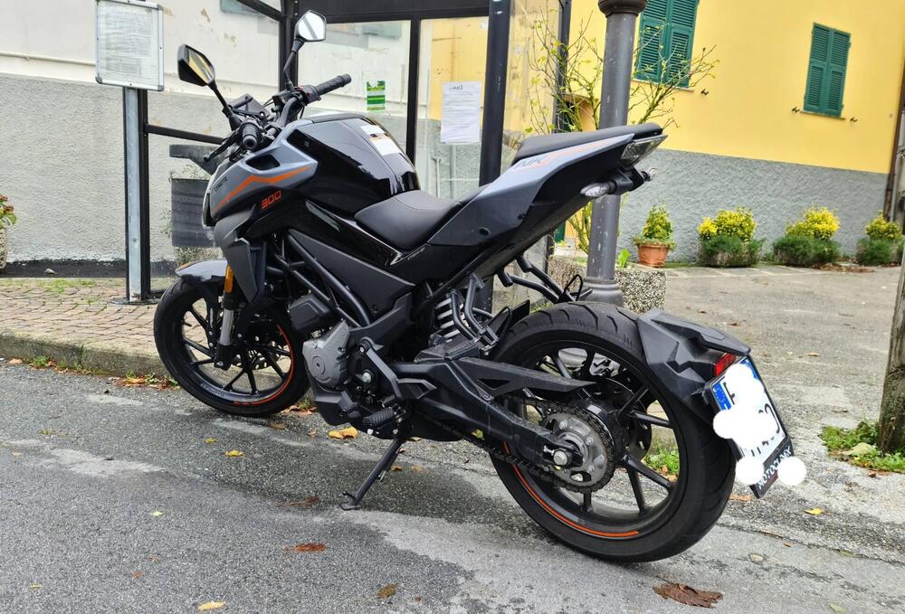 CFMOTO 300NK (2021 - 25) (3)