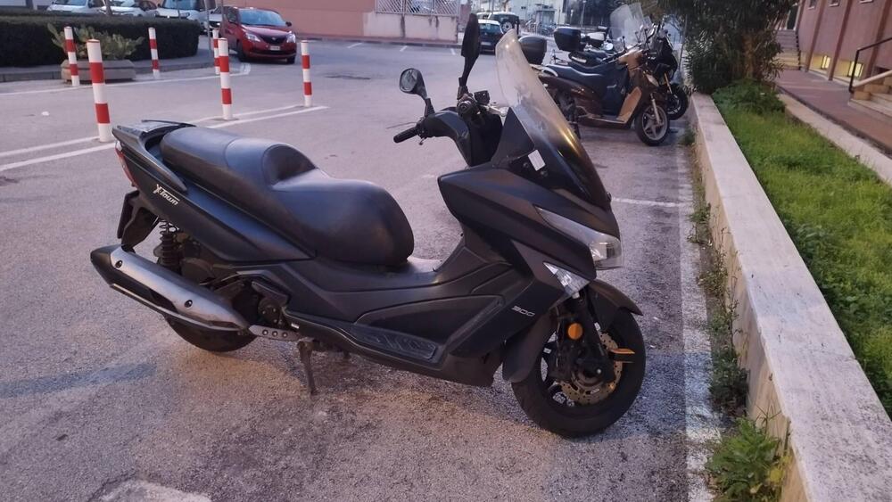 Kymco X-Town 300i ABS (2016 - 20) (5)