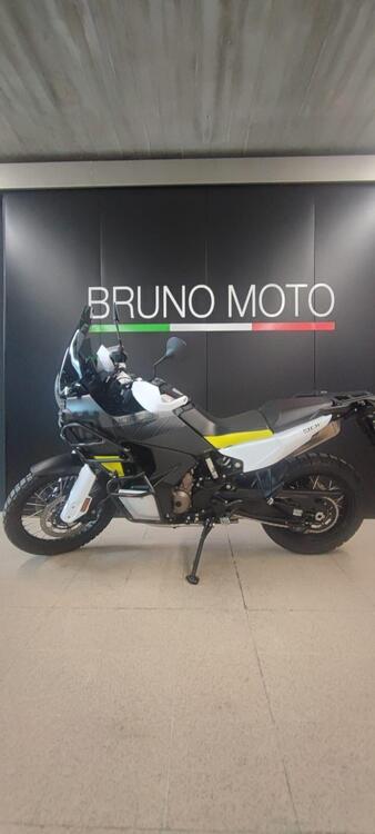 Husqvarna Norden 901 (2022 - 25) (2)