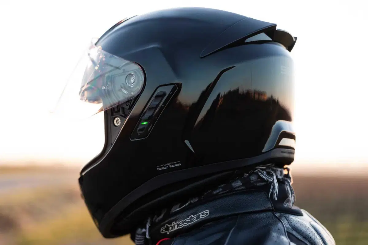 Phantom: il primo casco prodotto nella nuova fabbrica high-tech di Sena (4)