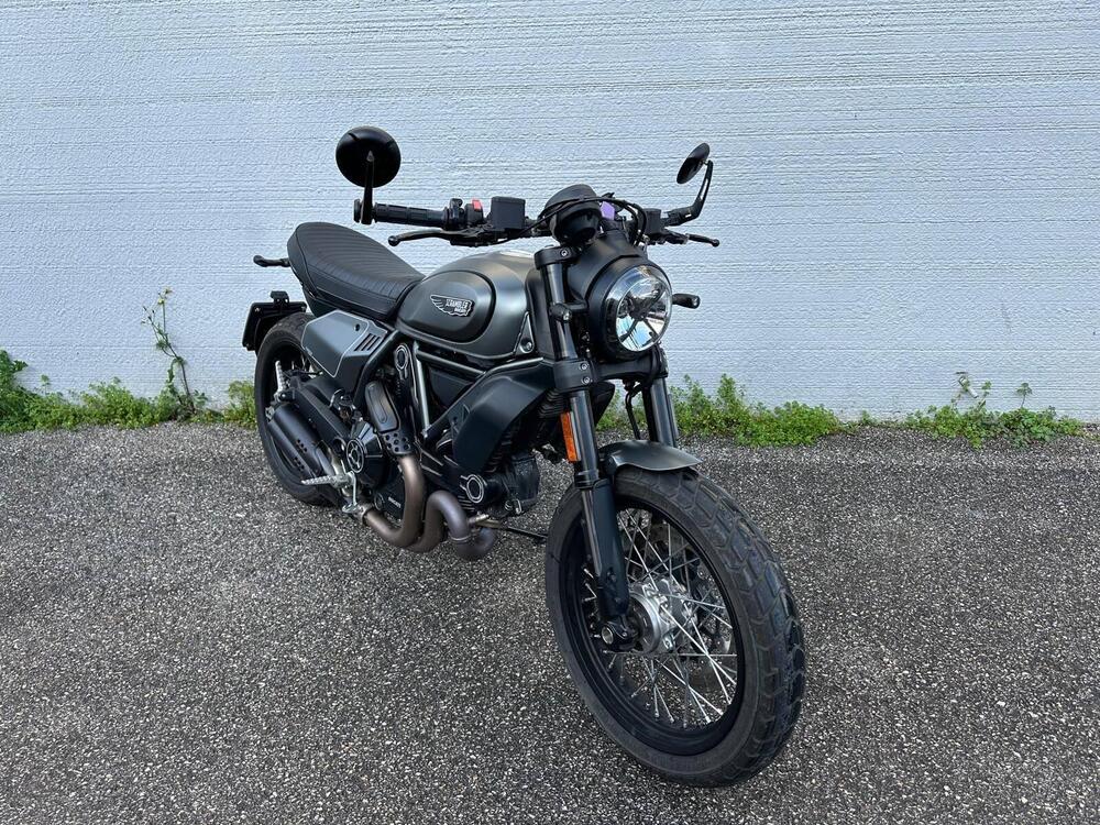 Ducati Scrambler 800 Night Shift (2021 - 22) (2)