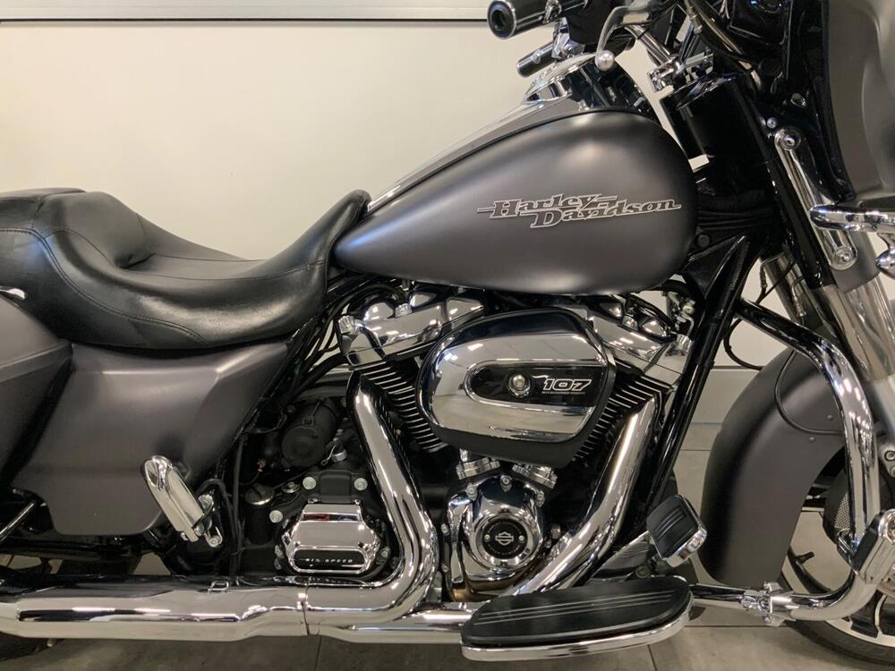 Harley-Davidson 107 Street Glide Special (2017 - 19) - FLHXS (3)