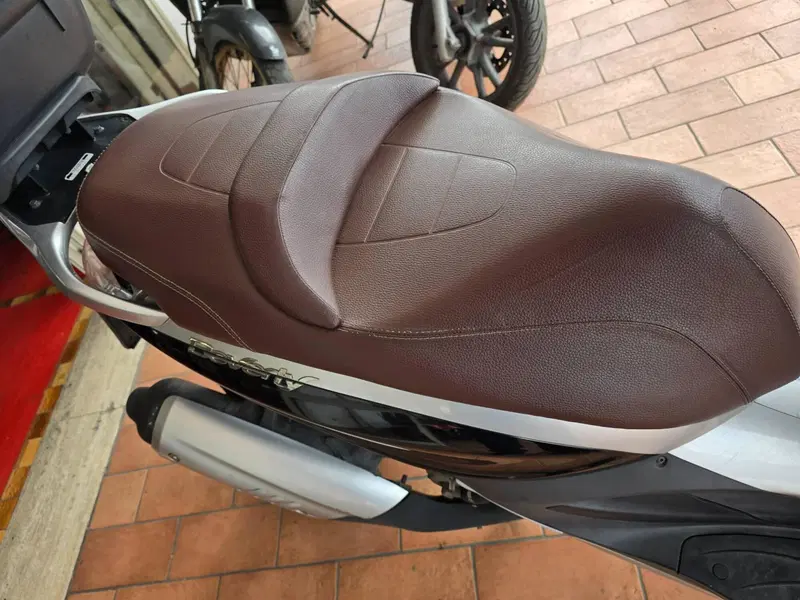 Piaggio Beverly 300 i.e. (2010 - 16) (8)