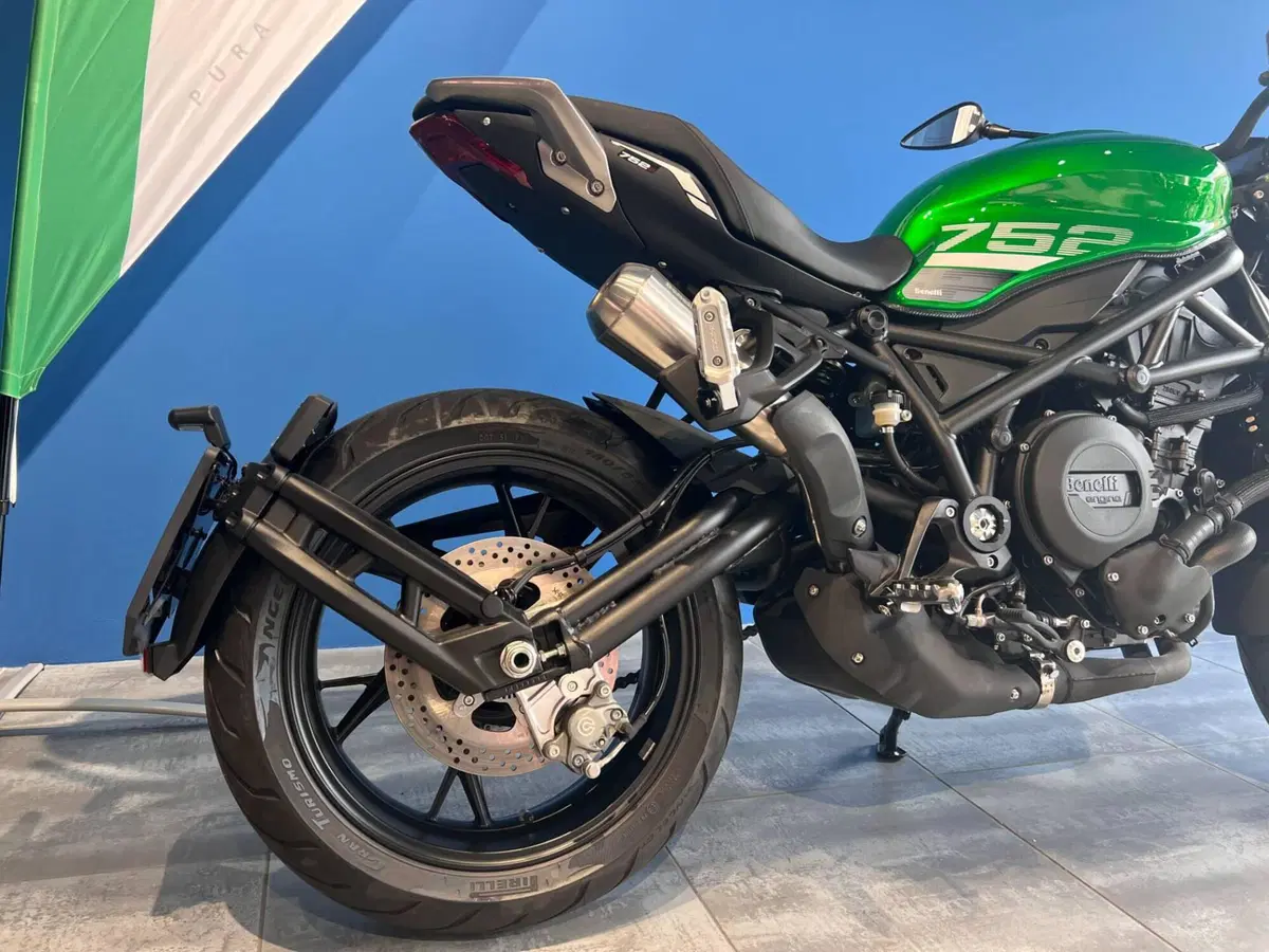 Benelli 752 S (2022 - 25) (9)