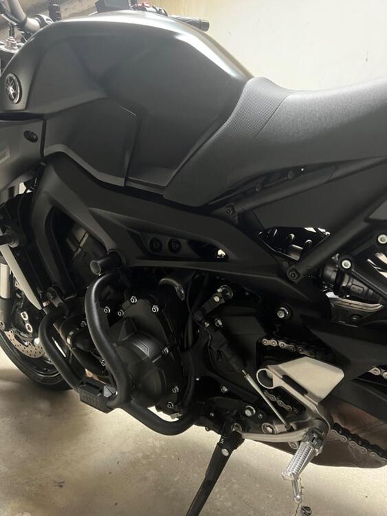 Yamaha MT-09 (2017 - 20) (4)