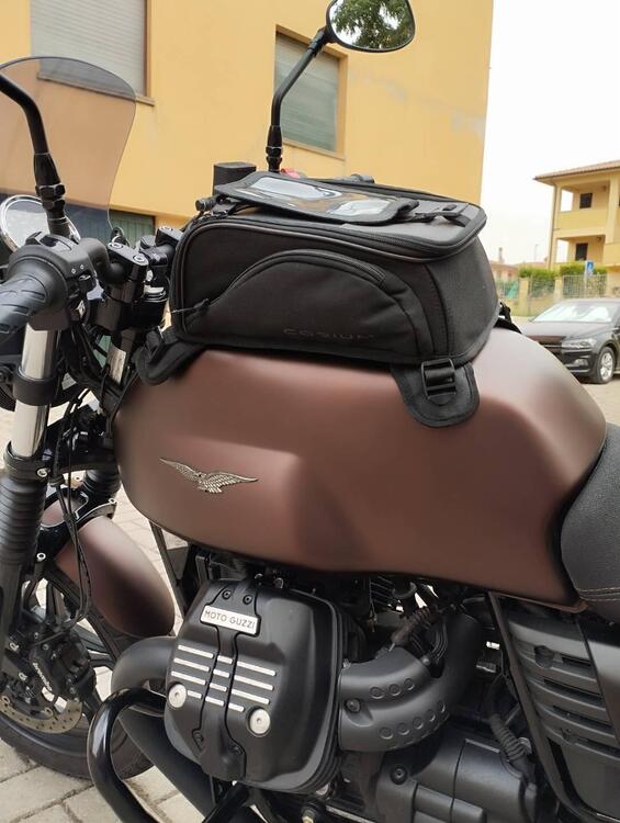 Moto Guzzi V7 III Stone Night Pack (2019 - 20) (5)