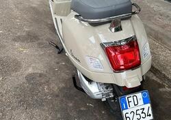 Vespa GTS 300 Hpe (2021 - 22) usata