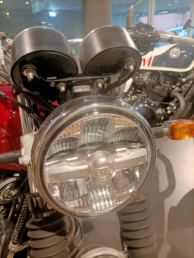 Royal Enfield Interceptor 650 (2021 - 26) (4)