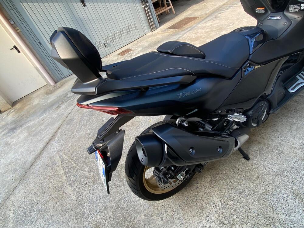 Yamaha T-Max 560 Tech Max (2022 - 24) (3)