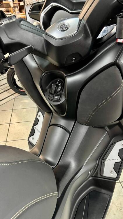 Yamaha X-Max 400 Tech Max (2020) (4)