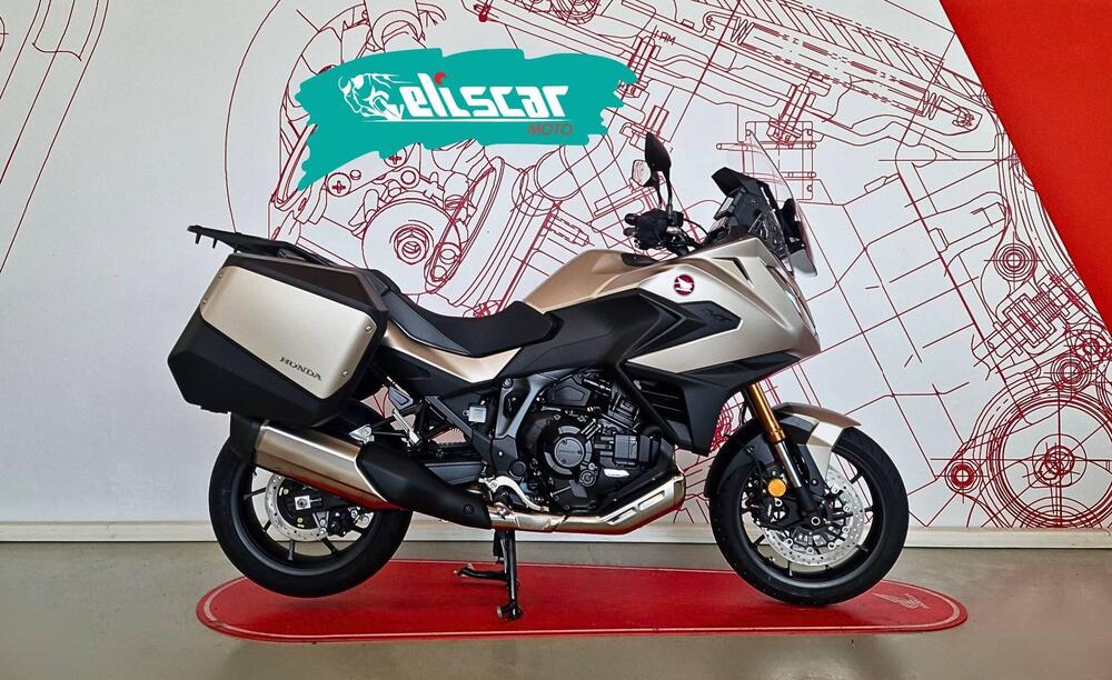 Honda NT 1100 DCT Electronic Suspension (2025)