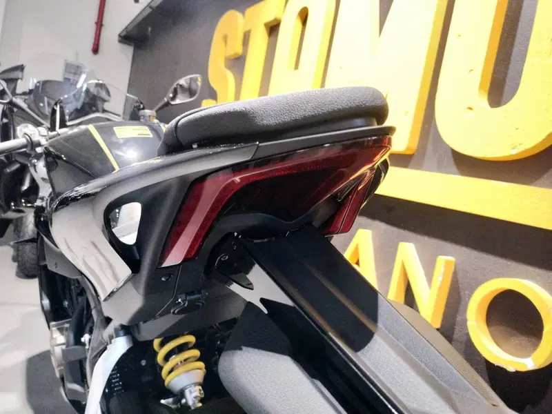 QJ Motor SRK 800 RR (2025 - 26) (7)