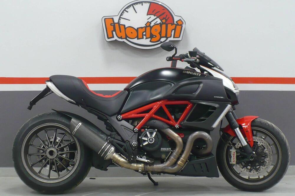 Ducati Diavel 1200 (2014 - 16) (4)