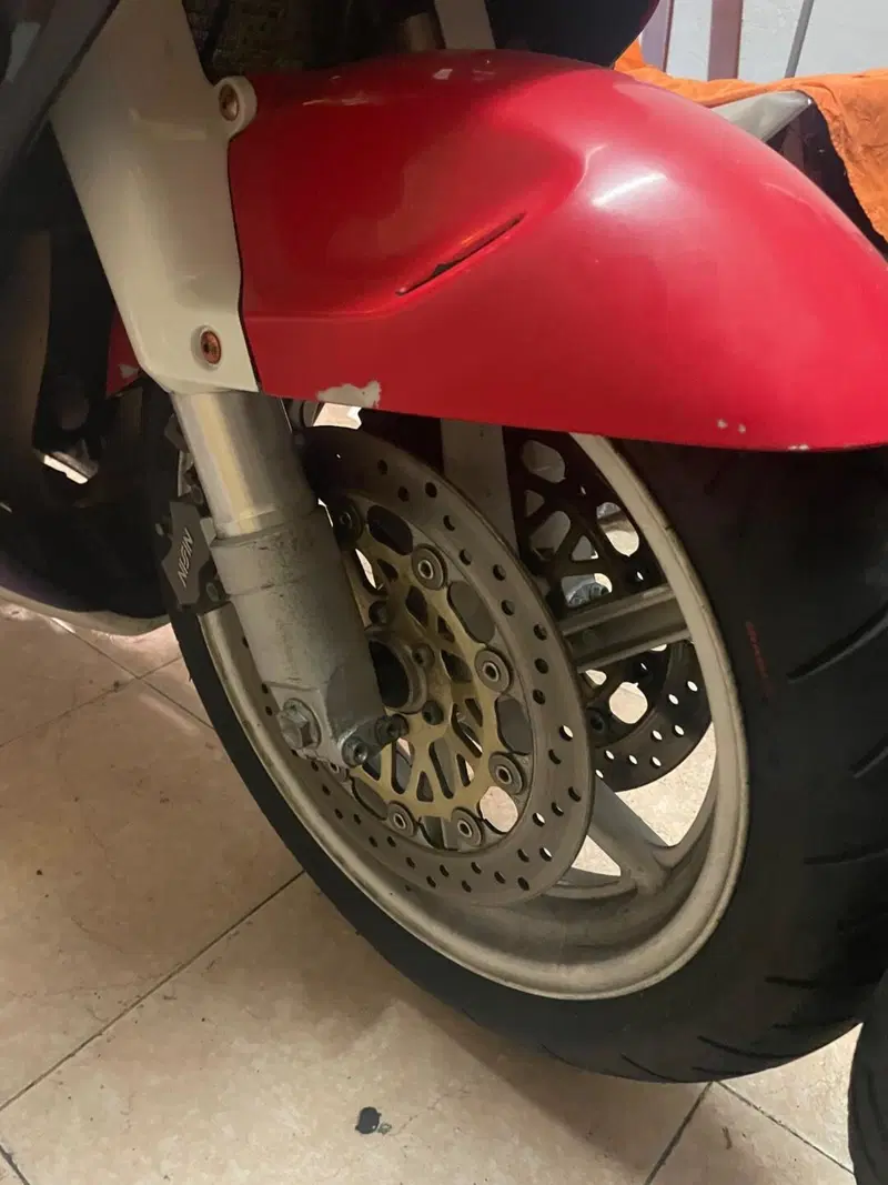 Honda CBR 900 RR (1996 - 97) (7)