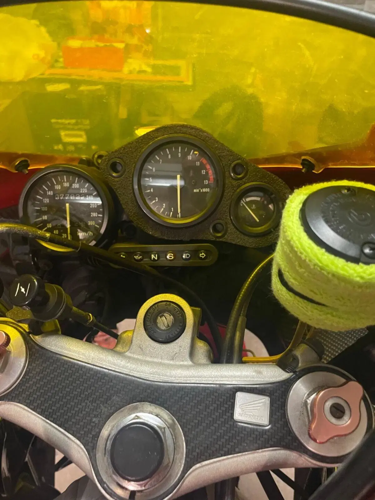 Honda CBR 900 RR (1996 - 97) (8)