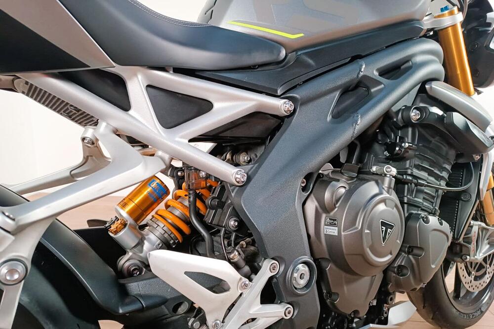 Triumph Speed Triple 1200 RS (2021 - 24) (4)