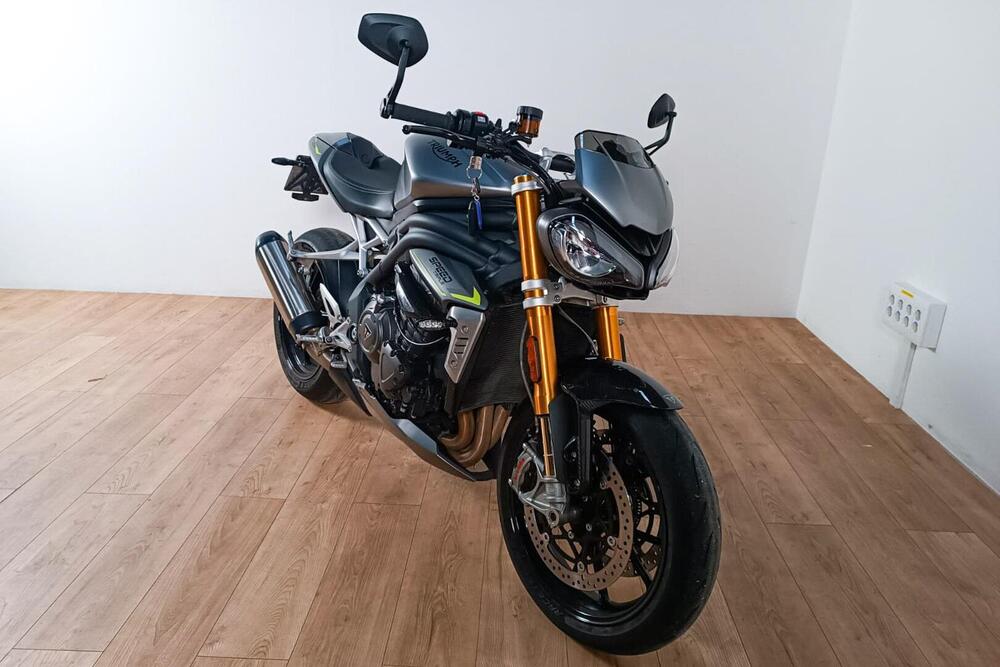 Triumph Speed Triple 1200 RS (2021 - 24) (2)