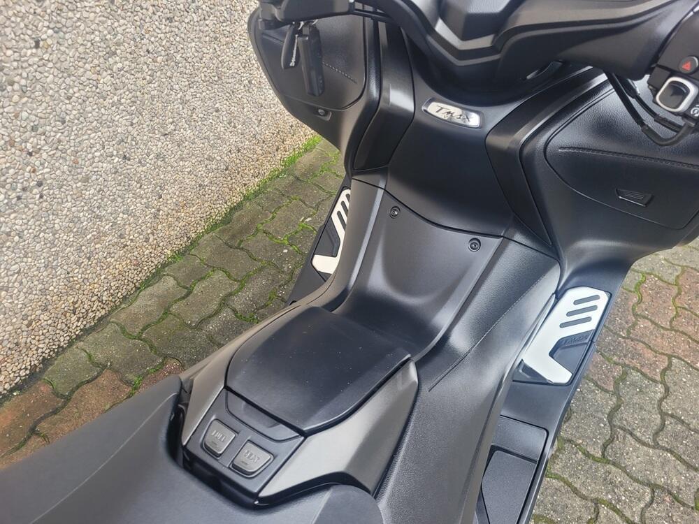 Yamaha T-Max 560 (2020 - 21) (4)