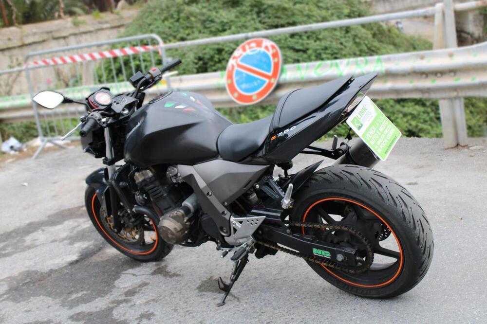 Kawasaki Z 750 (2003 - 06) (2)