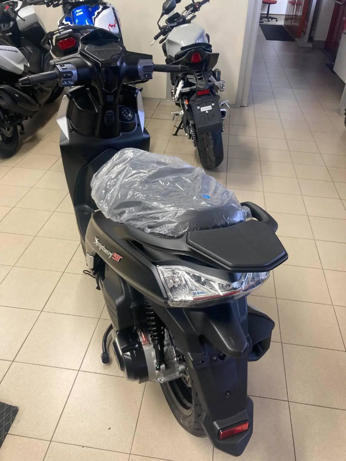Sym Symphony 125 ST (2025 - 26) (4)