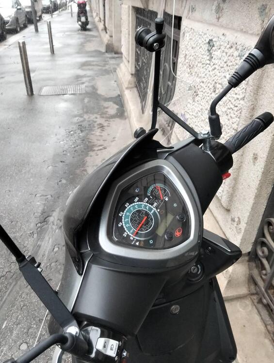 Kymco Agility 200i R16 + (2021 - 25) (5)