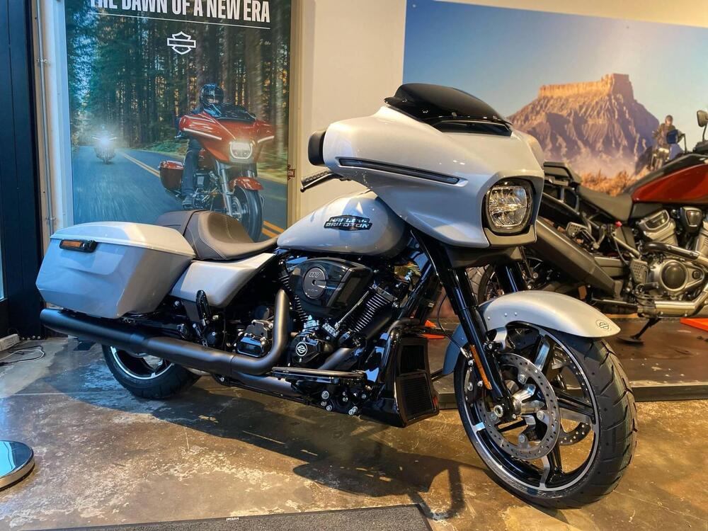 Harley-Davidson Street Glide (2024 - 25) (3)